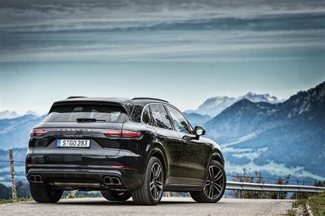 2019 porsche cayenne review